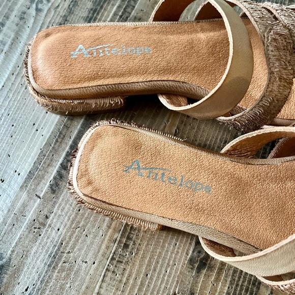 Antelope Adalyn Slide Sandals in ‘Taupe Leather’ Size EU 36 US 6 - Picture 3 of 6
